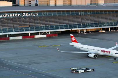 Swiss aiuta l'aeroporto di Zurigo a celebrare il suo 75° anniversario