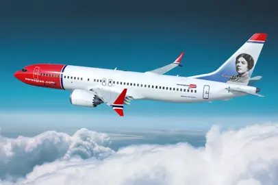 Norwegian decora Boeing con l'immagine di Grazia Deledda