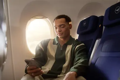 Lufthansa debutta con Starlink: Wi-Fi gratuito ad alta velocità 
