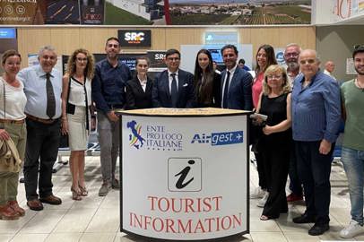 Info-point turistico all'aeroporto di Trapani