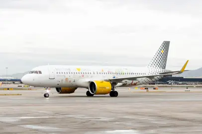 Primo volo Vueling con carburante sostenibile