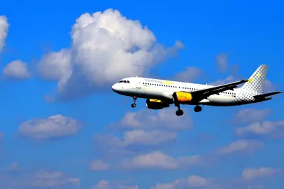 Vueling riparte e mette in vendita 19 rotte dall’Italia per i mesi di giugno e luglio