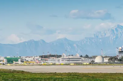 Coronavirus: chiude l'aeroporto di Milano Linate