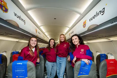 FC Barcellona e Vueling presentano il nuovo aereo del Barça femminile