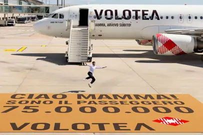 Volotea celebra 75 milioni di passeggeri ad Olbia