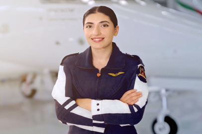 La prima pilota della Emirates Flight Training Academy