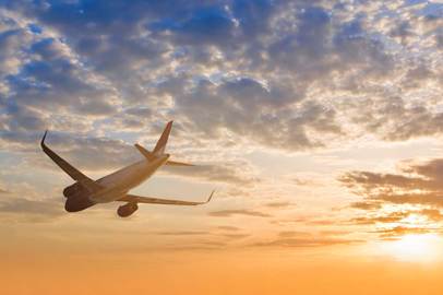 IATA: il Covid-19 mette a rischio oltre la metà dei ricavi del 2020 delle compagnie aeree