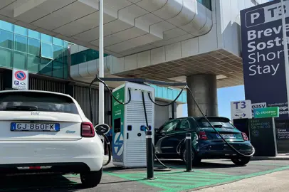 A Fiumicino la prima colonnina di ricarica veicoli elettrici