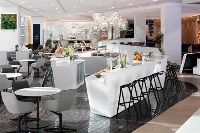 La Lounge The Loff by Brussels Airlines e Lexus