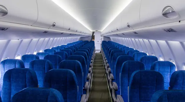 No a costi extra sugli aerei per i posti degli accompagnatori di minori e disabili