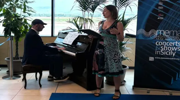 L'aeroporto di Trapani si dota di un pianoforte