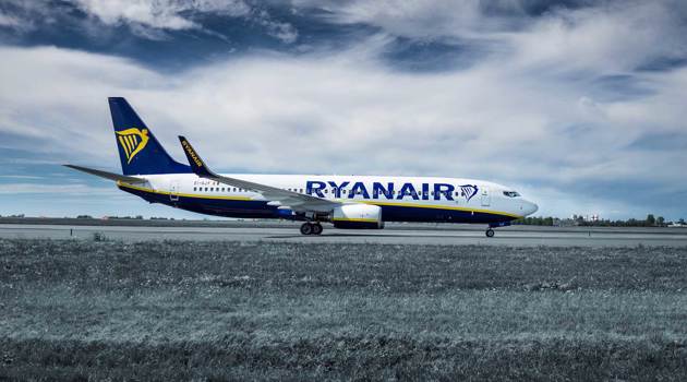 Ryanair riprende a volare da e per l'aeroporto di Napoli