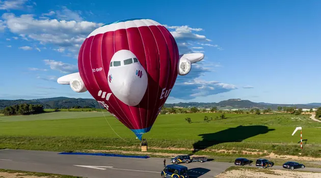 La mongolfiera Eurowings decolla dall'isola di Maiorca