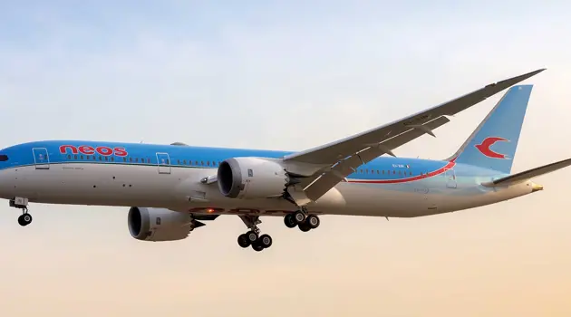 Neos vola a Toronto da Milano Malpensa