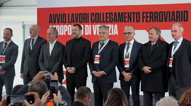 Nuovo collegamento ferroviario tra Venezia e il suo aeroporto