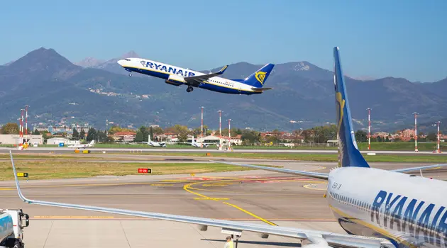 Ryanair: voli aggiuntivi per Natale