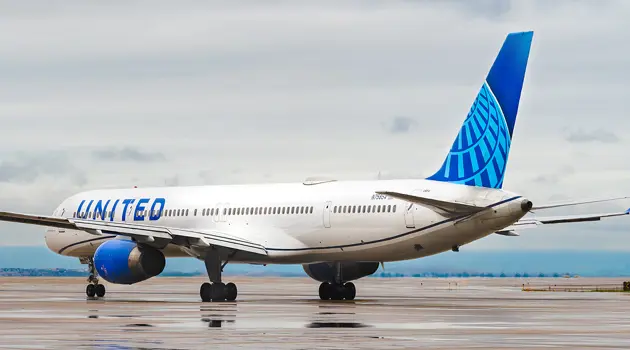 United Airlines vola da Olbia a New York Newark