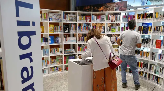 La biblioteca dell’Aeroporto di Cagliari