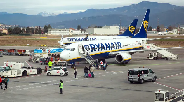 Coronavirus: Ryanair taglia altri voli per l'Italia fino all'8 aprile