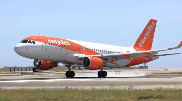 Per il 2022 easyJet investe su Napoli con una nuova rotta per Manchester