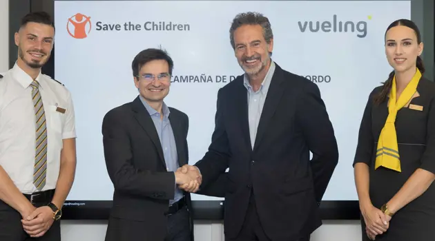 Vueling e Save the Children insieme per donazioni a bordo