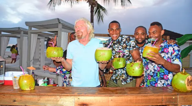 La prima Lounge al mondo sulla spiaggia è a Barbados