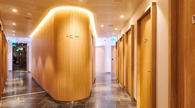 KLM accoglie nuovamente i passeggeri nelle sue lounges di Amsterdam Schiphol