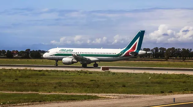 Alitalia: dal 16 settembre due voli Roma-Milano trasporteranno solo passeggeri negativi al tampone Covid-19