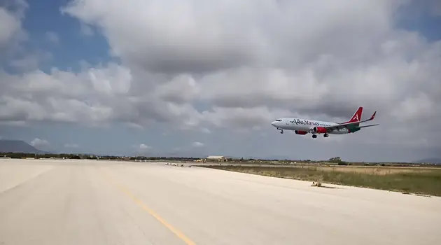 Cerimonia del water cannon a Trapani Birgi per il primo volo di AlbaStar