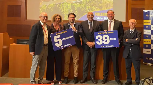 Ryanair celebra l'operativo da Palermo per l'estate 2022