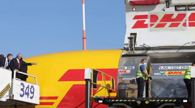 DHL Global Forwarding da il via alla distribuzione globale del vaccino COVID-19