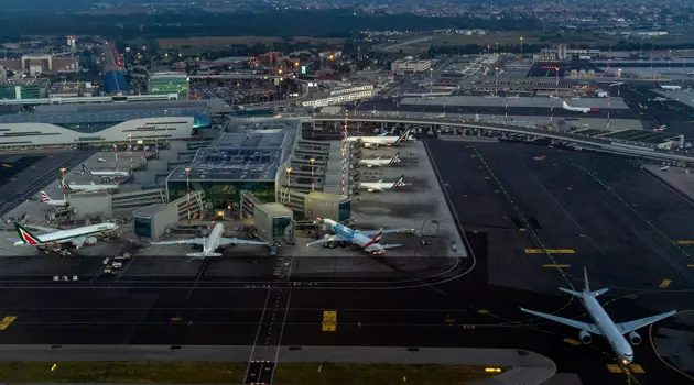 A Fiumicino il primo centro vaccinale aeroportuale