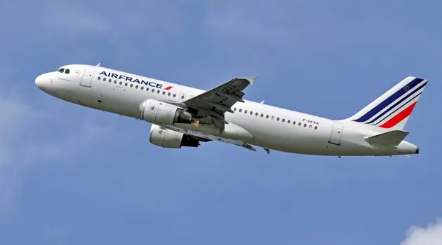 Air France aggiorna l'Embraer 190 con nuove cabine