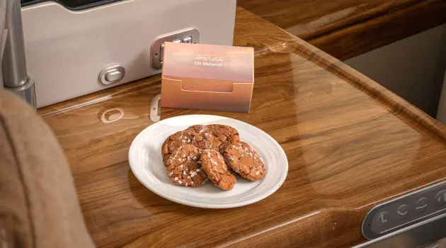 Emirates celebra l'Eid Al Adha a bordo con i dolci di Home Bakery