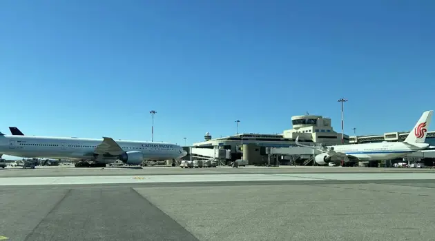 Malpensa, cerimonia al Terminal 1 per l’intitolazione a Silvio Berlusconi